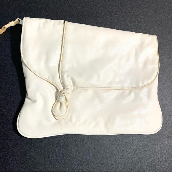Vintage White Cream Vegan Leather Clutch Bag Special Occasion Purse - Picture 1 of 7